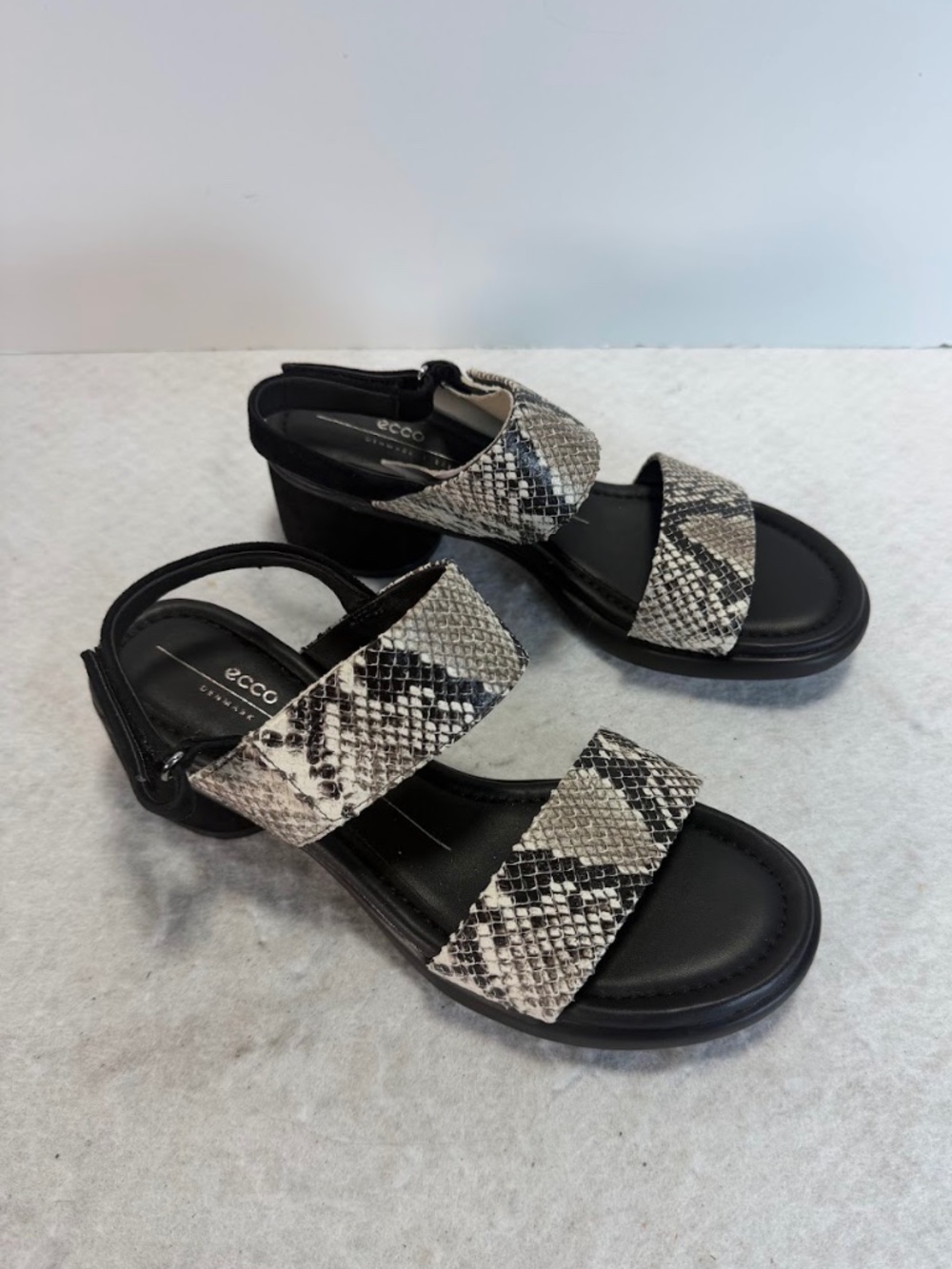 ECCO Sculpted LX 35 Snake Print Leather Sandals Women's US 9-9.5 EU 40